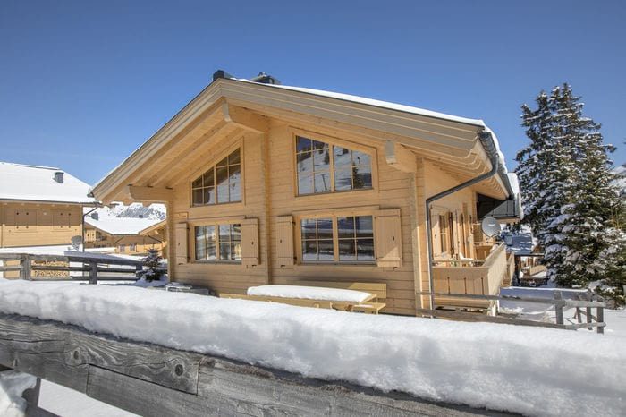 HKR_Chalet_Coco_winter_1-700x700