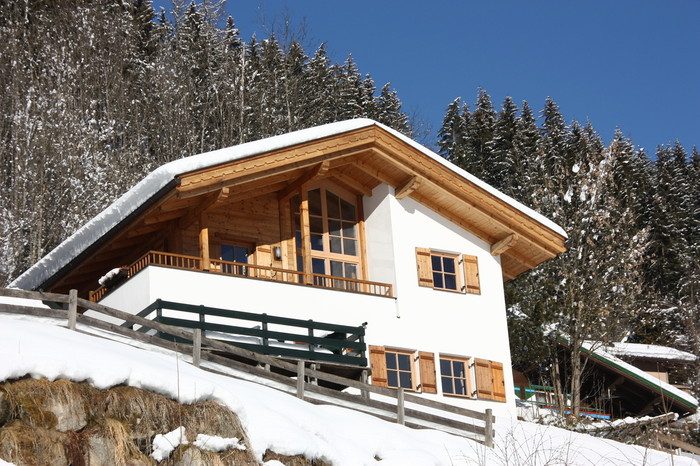 WLD_Chalet_Escape_winter_1-700x700